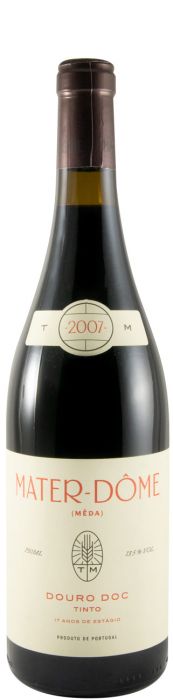 Taça de vinho tinto Magnum Mater-Dôme, grande formato, com rótulo da marca Mateus Nicolau de Almeida.