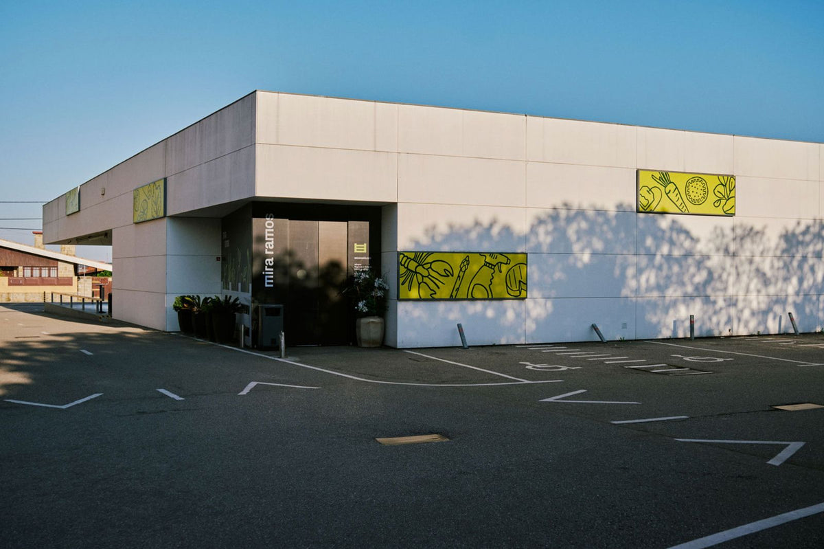 Mira Ramos store facade