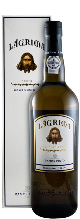 Taça de vinho do Porto Ramos Pinto Lágrima Branco servido sobre mesa, destacando a cor dourada e transparência do vinho.