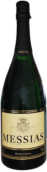 Espumante Messias Bruto Magnum em grande formato, garrafa de espumante com rótulo da marca Messias.