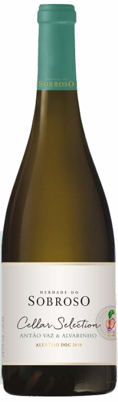 Taça de vinho branco Herdade do Sobroso Cellar Selection, garrafa de vinho branco de 2024, rótulo com detalhes elegantes.