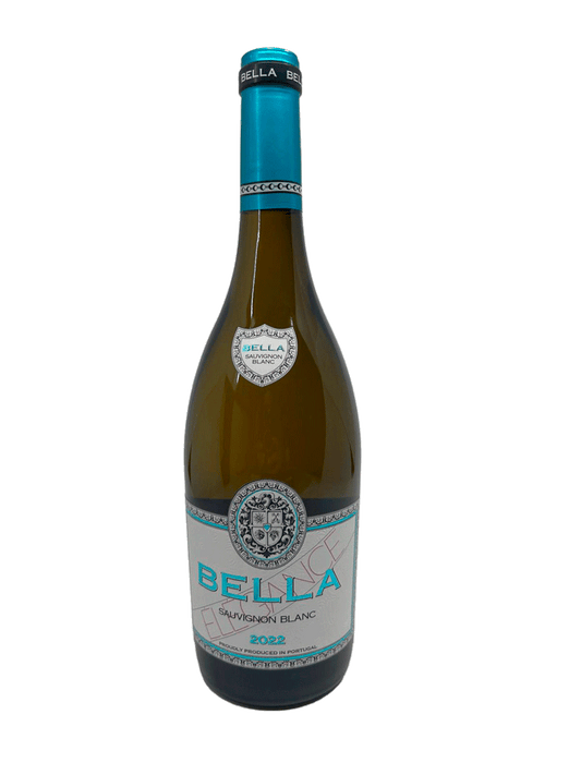 Taça de vinho branco Bella Élégance Sauvignon Blanc do ano 2023, produzida pela Fladgate Still & Sparkling Wines.