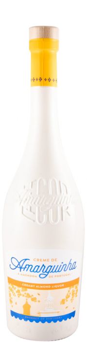 Licor Amarguinha Creme da Destilatum, garrafa de licor cremoso com rótulo, em fundo neutro.
