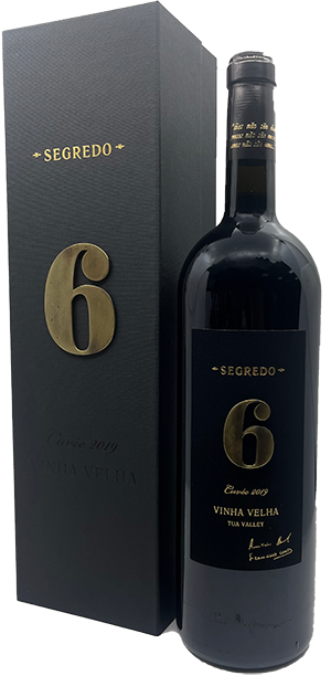 Vinho tinto Segredo 6 Magnums, grande formato, com rótulo de vinho de vinhas velhas, safra 2020.