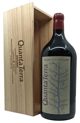 Garrafa de vinho tinto Quanta Terra Grande Reserva 3 litros, grande formato, com rótulo visível e destaque na imagem
