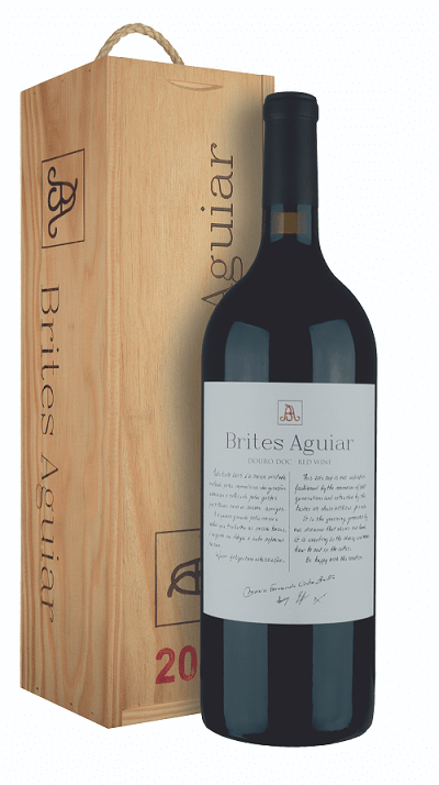 Vinho tinto Brites Aguiar Magnum, garrafa grande de vinho da marca Brites Aguiar, com rótulo visível e descrição do produto.