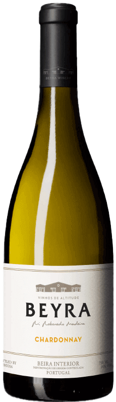 Vinho branco Beyra Chardonnay Rui Ronerdo Madeira, garrafa de vinho com rótulo detalhado e fundo neutro.