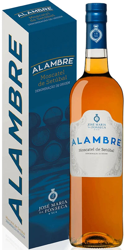 Vinho Moscatel de Setúbal José Maria da Fonseca Alambre, garrafa de vinho doce com rótulo detalhado, em fundo neutro.