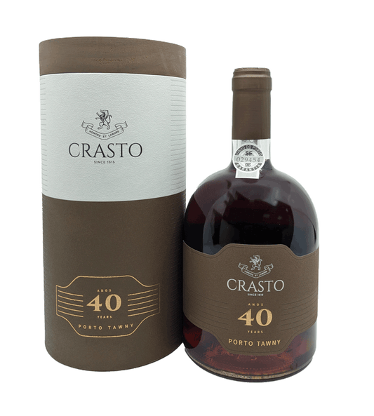 Vinho do Porto Quinta do Crasto 40 Anos, garrafa de vinho envelhecido, destaque na embalagem do produto.