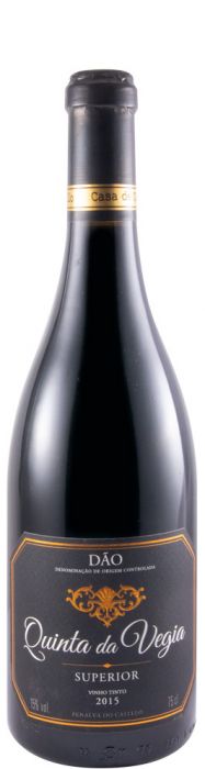 Vinho Quinta da Vegia Superior, garrafa de vinho tinto com rótulo elegante, produzido pela marca Quinta da Vegia.