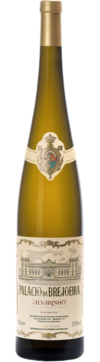 Garrafas de vinho Alvarinho Palacio da Brejoeira em formato magnum, destaque para o rótulo e a embalagem elegante.