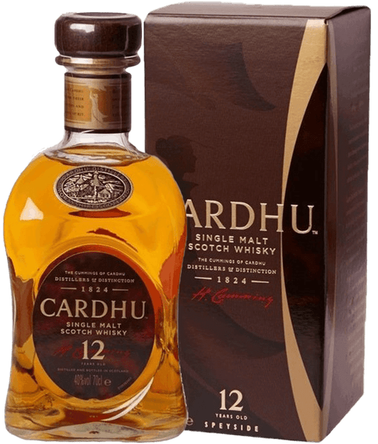 Imagem de uma garrafa de whisky Cardhu 12 anos, destilado de sabor suave e aroma complexo, em embalagem elegante.