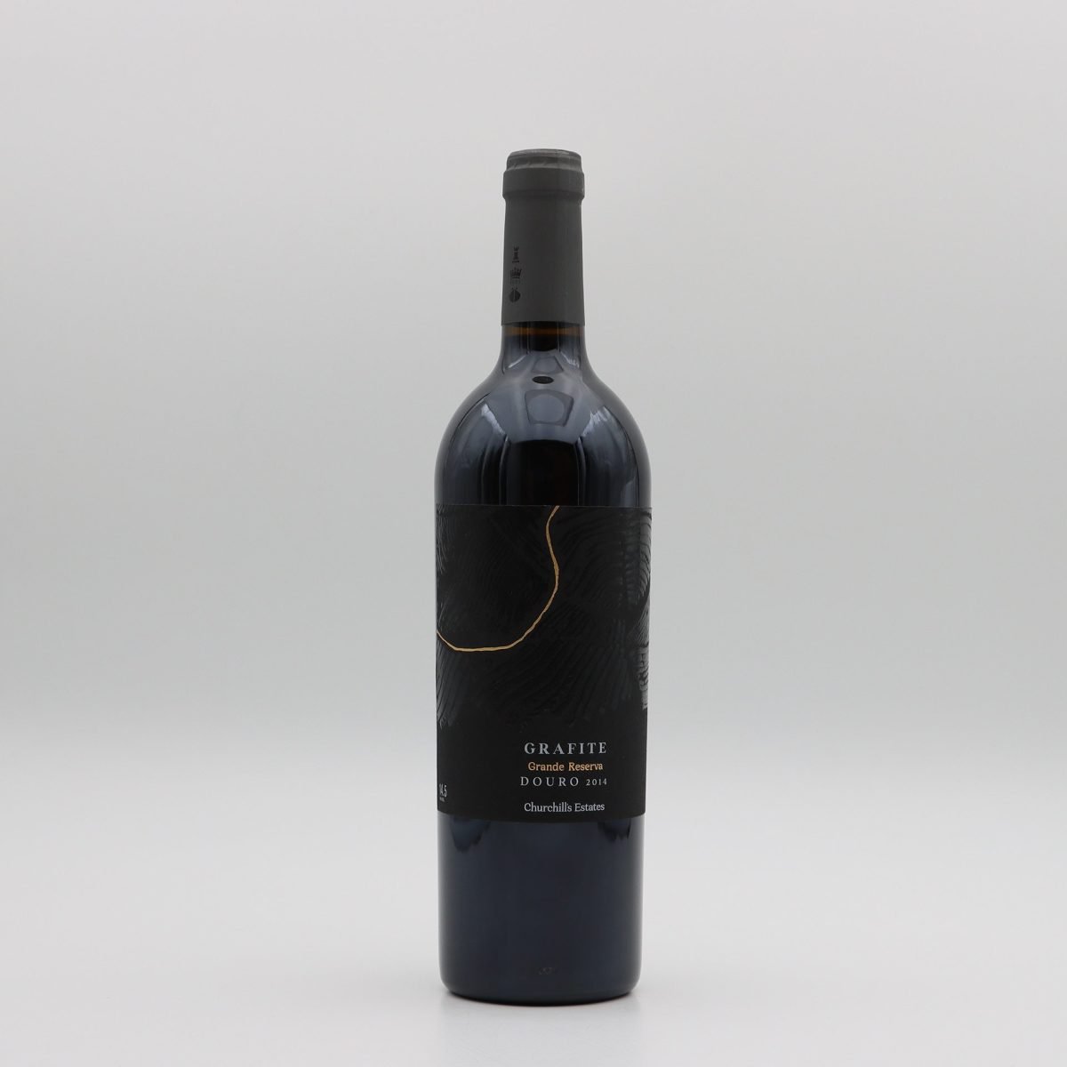Vinho tinto Churchill's Churchills Estates Grande Reserva 2014 na garrafa, destaque para rótulo e detalhes da embalagem.
