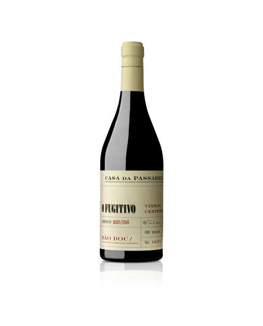 Vinho Casa Passarela Fugitivo Vinhas Centenárias, garrafa de vinho tinto com rótulo elegante, destaque para a marca e origem das vinhas antigas.