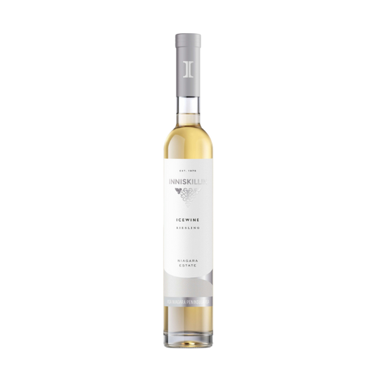 Vinho Inniskillin Ice Wine Riesling Colheita Tardia da Garrafeira, garrafa com rótulo e tampa dourada, em fundo neutro.