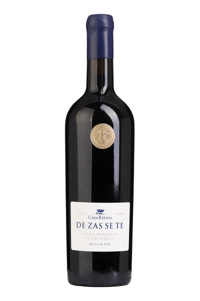 Garrafa de vinho Herdade de São Miguel 17 Graus Magnum Casa Relvas, grande formato de vinho tinto com rótulo na frente
