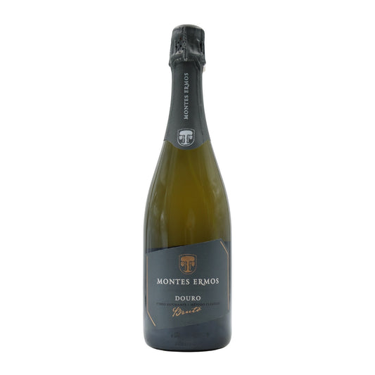 Espumante Montes Ermos Bruto com garrafa elegante e rótulo, destaque para a bebida espumante de celebração.
