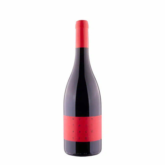 Vinho tinto Quinta Arcossó Syrah, garrafa com rótulo elegante, destaque na imagem, produzido pela Quinta de Arcossó.