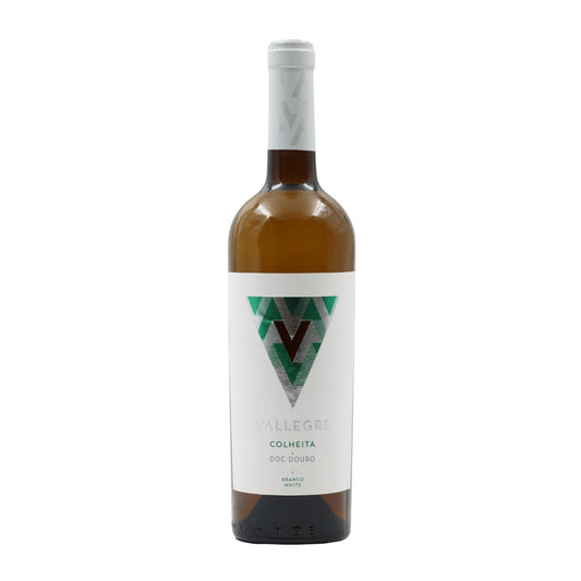 Taça de vinho branco Vallegre Branco 2017, garrafa de vinho branco da marca Vallegre, com rótulo e embalagem.
